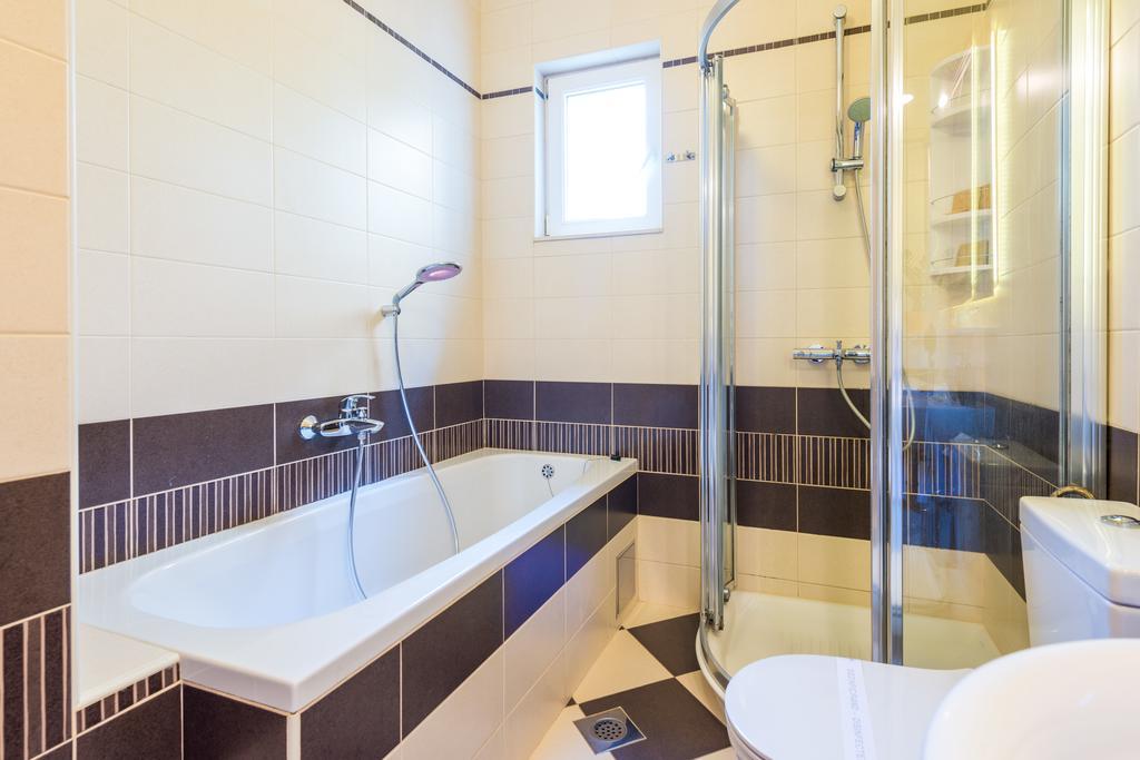 Apartment With Terrace And Mini Pool Green Gold Dubrovnik Luaran gambar
