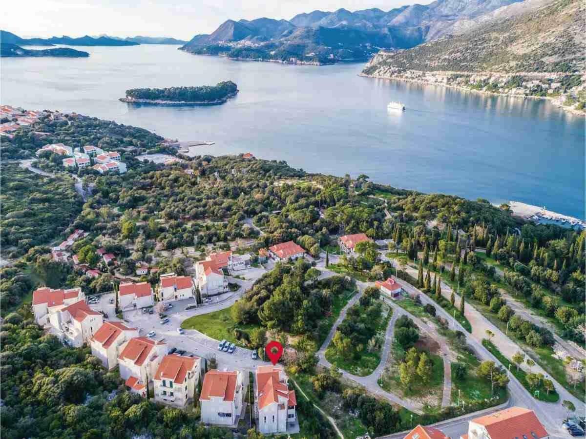 Apartment With Terrace And Mini Pool Green Gold Dubrovnik Luaran gambar